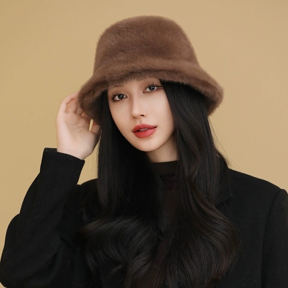 Elegant Brown Faux Fur Bucket Hat - Picture 2 of 3